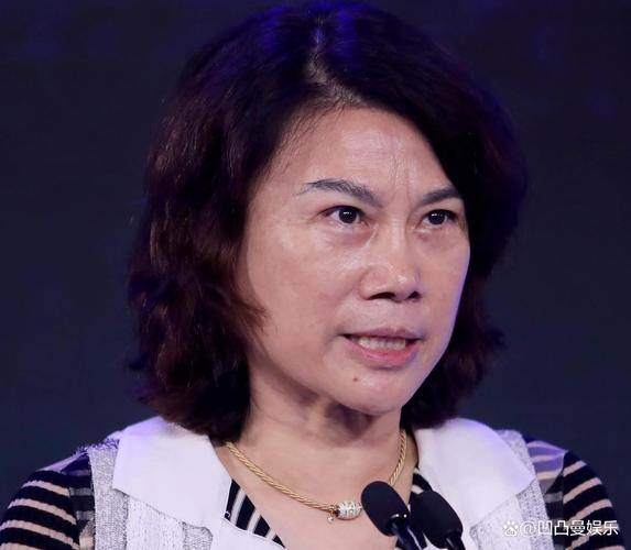 2025新澳正版今晚资料网站和董明珠谈格力拒贴牌与董明珠接手格力的时候,格力情况