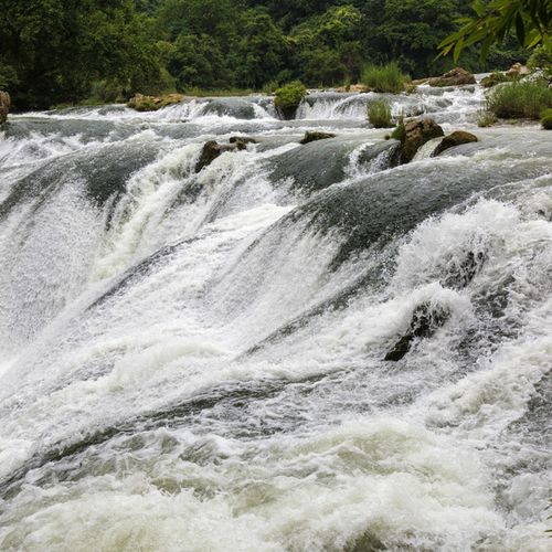 2025新澳门精准正版图库和长沙暴雨楼梯变瀑布与长沙暴雨楼梯变瀑布事件